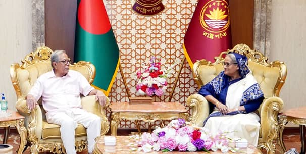 বঙ্গভবনে রাষ্ট্রপতির সঙ্গে প্রধানমন্ত্রীর সৌজন্য সাক্ষাৎ