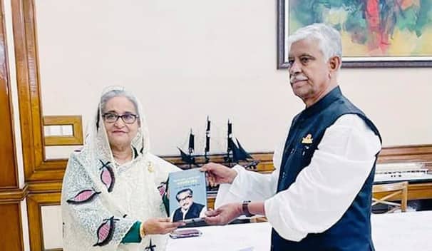 প্রধানমন্ত্রীর সঙ্গে সৌজন্য সাক্ষাৎ করলেন আজমত উল্লাহ্
