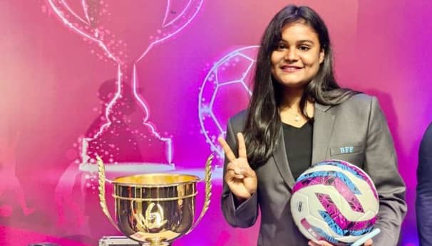 কারণে জাতীয় দল ছেড়ে চীন চলে যাচ্ছেন সাফজয়ী আঁখি