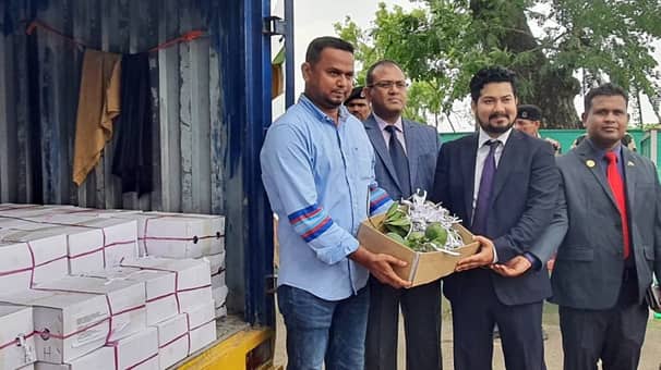 ত্রিপুরার মুখ্যমন্ত্রীকে ৫০০ কেজি হিমসাগর আম পাঠালেন প্রধানমন্ত্রী