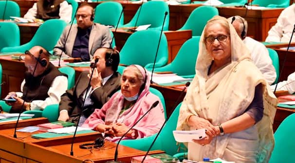 দেশবাসীকে বিদ্যুৎসহ সব জিনিস ব্যবহারে সংযমী হওয়ার আহ্বান