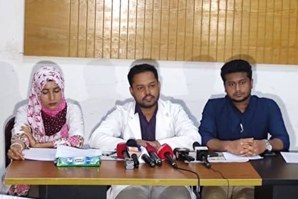চিকিৎসক