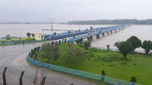 বিপৎসীমার ওপরে তিস্তার পানি