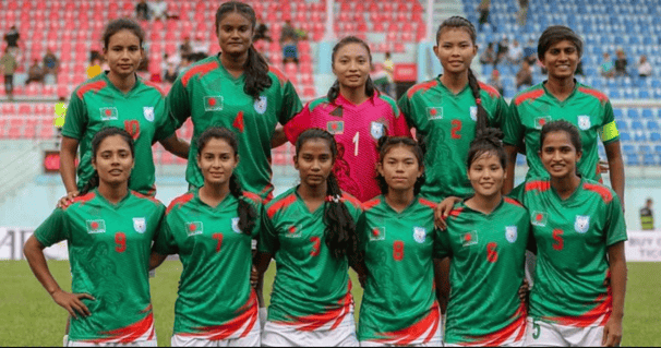 নারী ফুটবল দল
