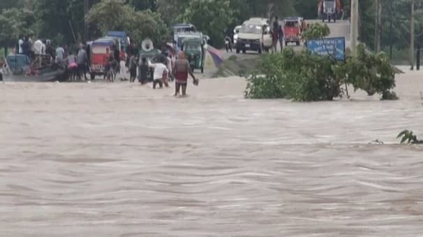 প্লাবিত হচ্ছে সিলেট-সুনামগঞ্জের নিম্নাঞ্চল, বহু মানুষ পানিবন্দি