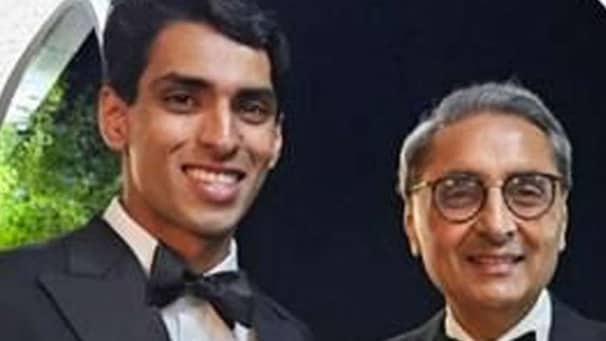 উড়োজাহাজ দুর্ঘটনায় ছেলেসহ ভারতীয় ধনকুবের প্রাণহানি
