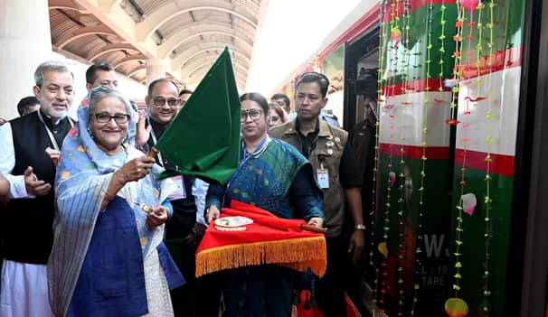 ১ ডিসেম্বর থেকে ঢাকা-কক্সবাজার রুটে বাণিজ্যিক ট্রেন চলাচল শুরু