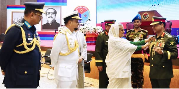 সশস্ত্র বাহিনী দিবস উদযাপিত