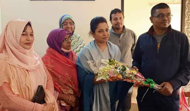 কন্ঠশিল্পী ডলি সায়ন্তনী