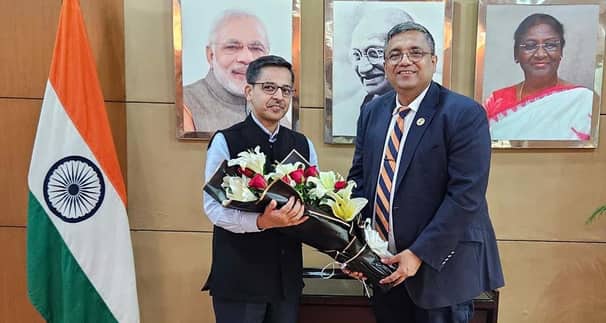 ভারতীয় হাইকমিশনানের সঙ্গে শোয়েব চৌধুরীর সৌজন্য সাক্ষাৎ