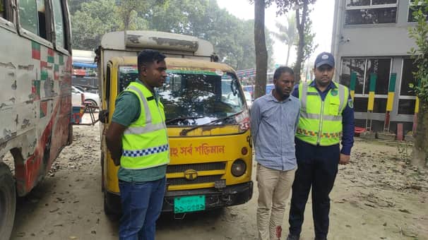 চোরাই গরু নিয়ে যাওয়ার পথে গাড়িসহ চোর আটক