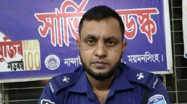 মাইক্রোবাস-মোটরসাইকেল সংঘর্ষে প্রাণ হারালেন পুলিশ কর্মকর্তা