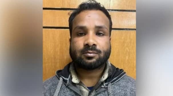 ওসি সেজে ৭৭১ নারীর সঙ্গে চ্যাট পঞ্চম শ্রেণি পাস আনোয়ারের ওসি সেজে ৭৭১ নারীর সঙ্গে চ্যাট