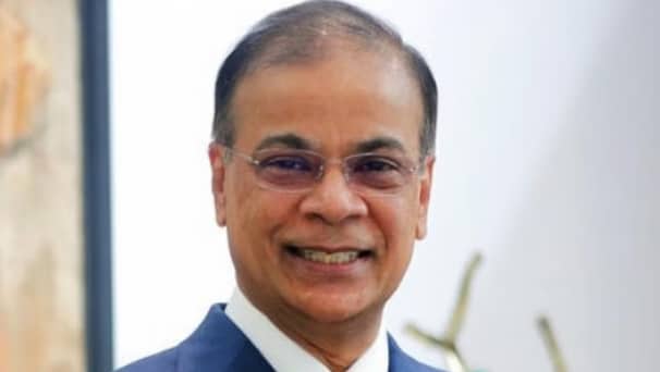 সিঙ্গাপুর সরকারের পুরস্কার পেলেন সামিট গ্রুপের আজিজ খান আজিজ খান