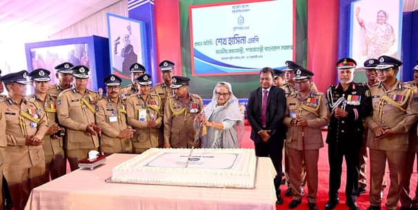 সেবা দিয়ে পুলিশ বাহিনী মানুষের আস্থা ও বিশ্বাস অর্জন করবে
