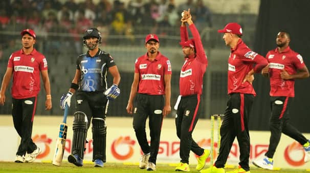 রংপুরকে হারিয়ে ফাইনালে বরিশাল