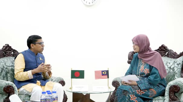 পলক