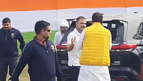 রাহুল গান্ধীর গাড়ির কাচ ভাঙা নিয়ে মুখ খুললেন মমতা