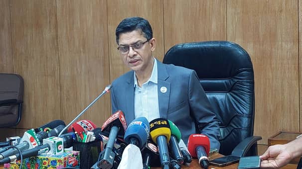 শাস্তি কমিয়ে সড়ক আইনের খসড়া অনুমোদন মন্ত্রিপরিষদ সচিব মো. মাহবুব হোসেন