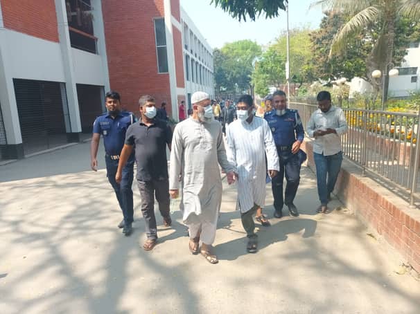 স্বর্ণ চোরাচালান মামলায় পাঁচজনের যাবজ্জীবন কারাদণ্ড