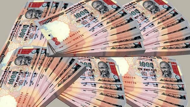 সর্বকালের সর্বনিম্ন দরে ভারতীয় রুপি Indian Rupee