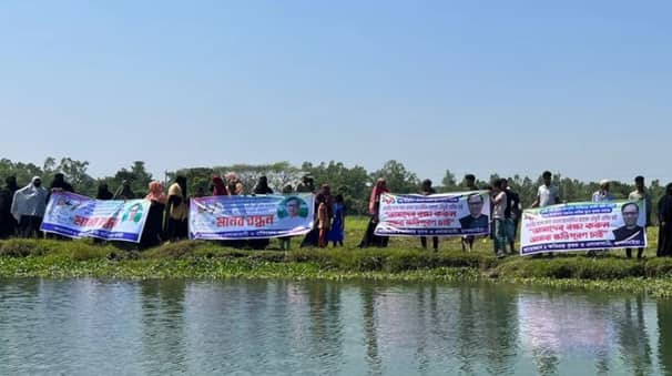 ফসলি জমি এখন নদী