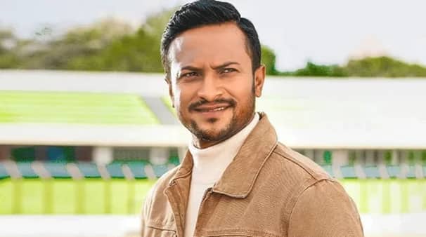'ফেসবুকে এসব দেখলে হাসিই পায়, মানুষ কত রকম চিন্তা করতে পারে'