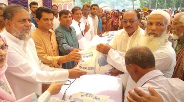 ‘সন্তানের মানসম্মত শিক্ষা নিশ্চিত করুন, আমি চাকরির নিশ্চয়তা দেব’