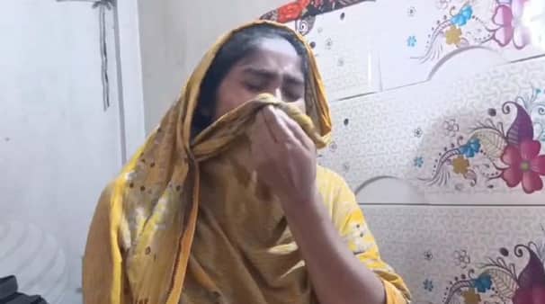 খাবারের বিনিময়ে গর্ভের সন্তানকে দত্তক দিতে চান মেম্বারের স্ত্রী! UP member's wife