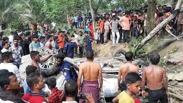 ঝালকাঠিতে ট্রাকচাপায় নিহতদের ৬ জন একই পরিবারের