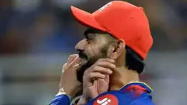কান ধরে ক্ষমা চাইলেন কোহলি