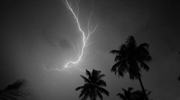 দুই বিভাগে হতে পারে শিলা বৃষ্টি rock rain
