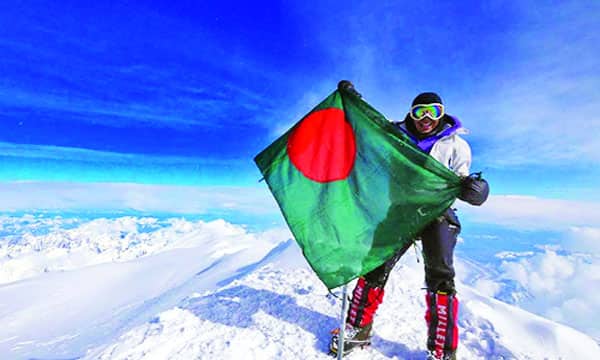 যেসব বাংলাদেশি জয় করেছেন এভারেস্ট Avarest-02