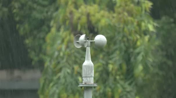 দুপুরের মধ্যে ৭ জেলায় হতে পারে ঝড়-বৃষ্টি, সতর্ক সংকেত