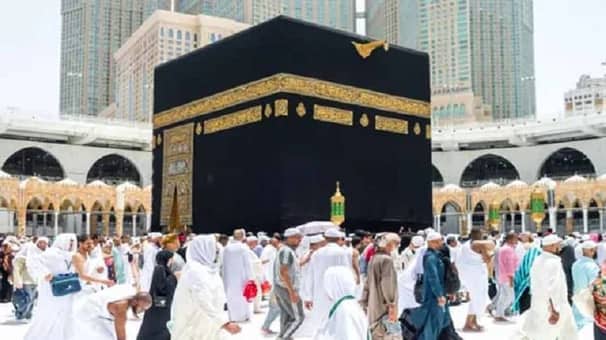 সরকারি খরচে সৌদি আরব যেতে তদবির কর্মকর্তাদের hajj