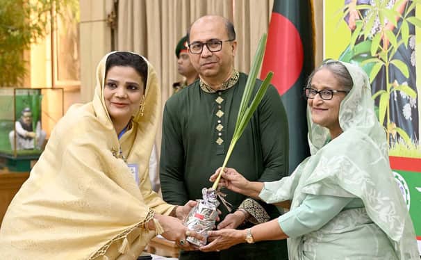 ‘সবুজ বাংলাদেশ’ গড়ার আহ্বান জানালেন প্রধানমন্ত্রী