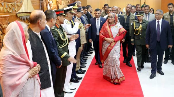 দুই দিনের রাষ্ট্রীয় সফরে দিল্লির পথে প্রধানমন্ত্রী