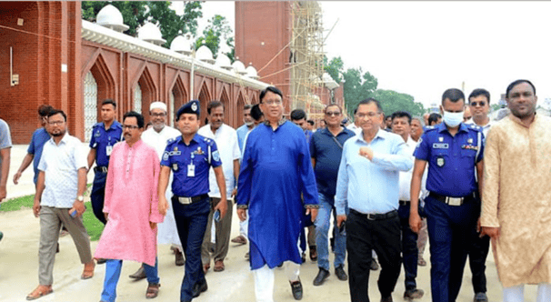 দিনাজপুরে ঈদের জামাতের জন্য প্রস্তুত গোর-এ শহীদ বড় ময়দান