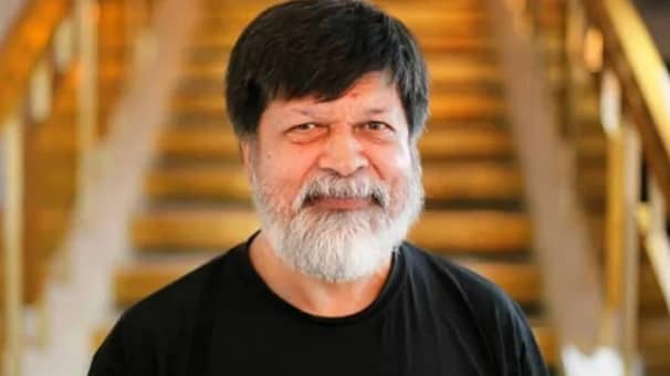 ফিলিস্তিনের প্রতি সংহতি জানিয়ে ডক্টরেট ডিগ্রি ফিরিয়ে দিলেন শহিদুল আলম Shahidul Alam