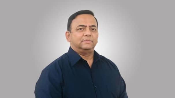 দুদকে হাজির হননি বেনজীর আহমেদ, দিয়েছেন লিখিত বক্তব্য বেনজীর আহমেদ