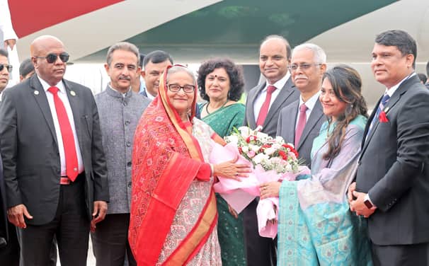 নয়াদিল্লি পৌঁছেছেন প্রধানমন্ত্রী, কাল মোদির সঙ্গে একান্ত বৈঠক