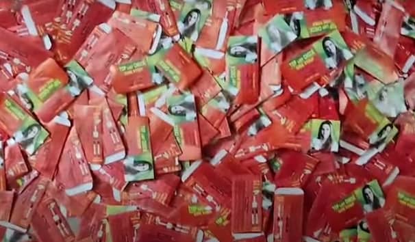রাজধানীতে খোলা ক.ন.ড.ম প্যাকেটের কারখানার সন্ধান kondom