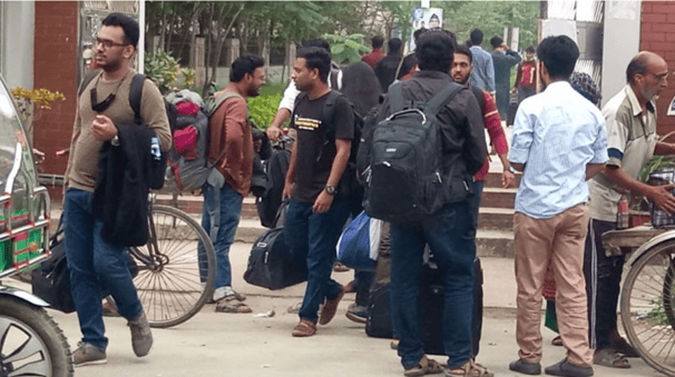 দেশের সকল বিশ্ববিদ্যালয় বন্ধ ঘোষণা, হল ত্যাগের নির্দেশ