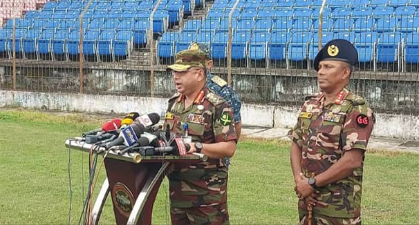 পুলিশ স্বাভাবিক কাজ শুরু করলে সেনাবাহিনী ব্যারাকে ফিরবে : সেনাপ্রধান Wakar