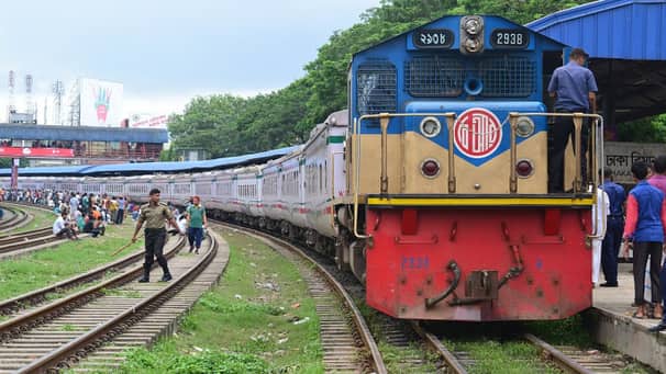 সব রুটে ট্রেন চলাচল বন্ধ থাকবে রোববার train