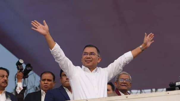 বগুড়ায় আসছেন