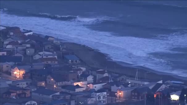 Japan earthquakes tsunami warning