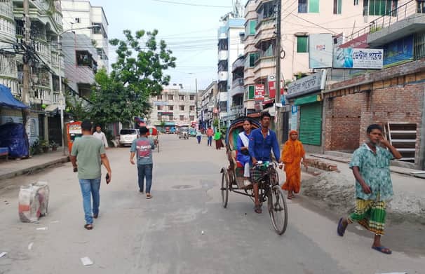 নিকুঞ্জে অটোরিকশামুক্ত