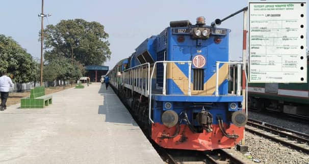রেল