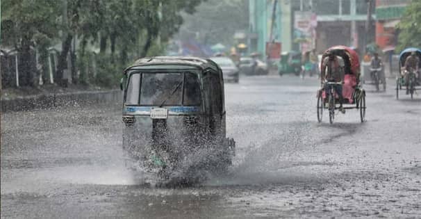 বজ্রসহ বৃষ্টি ও ভারী বর্ষণ